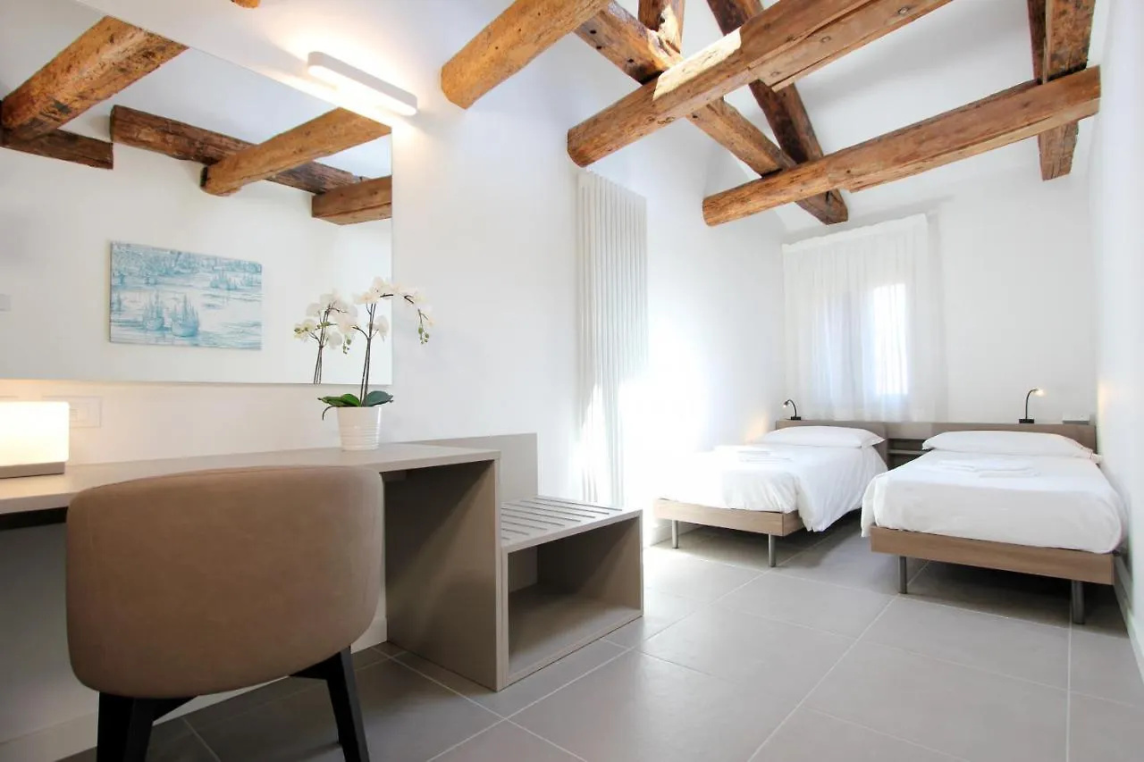 Residence Degli Artisti Venedig Apartment