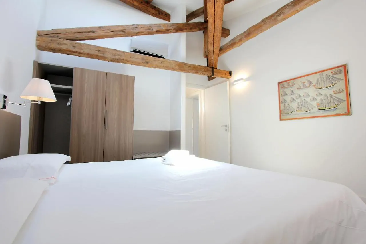 Residence Degli Artisti Venedig 0*,  Italien