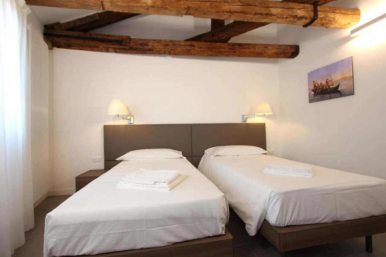 Residence Degli Artisti Venedig Apartment