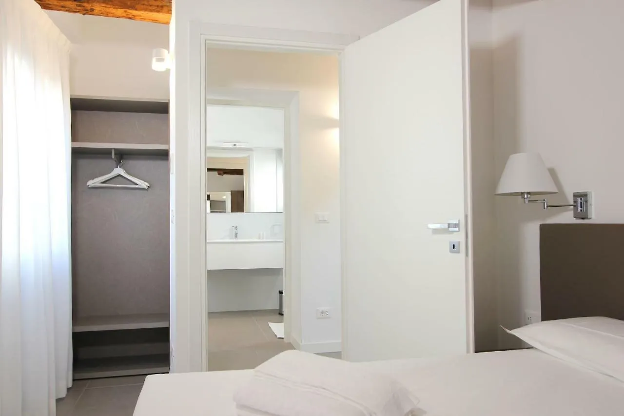 Residence Degli Artisti Venedig Apartment