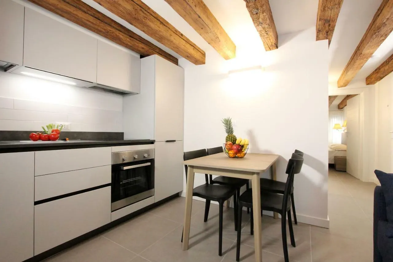 Residence Degli Artisti Venedig 0*,