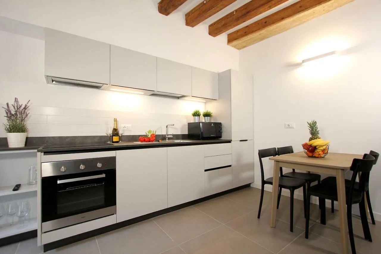 Residence Degli Artisti Venice Italy